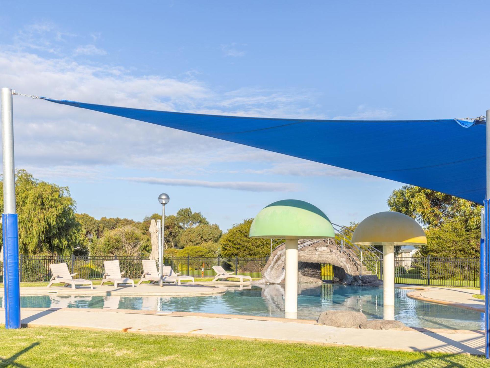 Nrma Warrnambool Riverside Holiday Park Екстер'єр фото