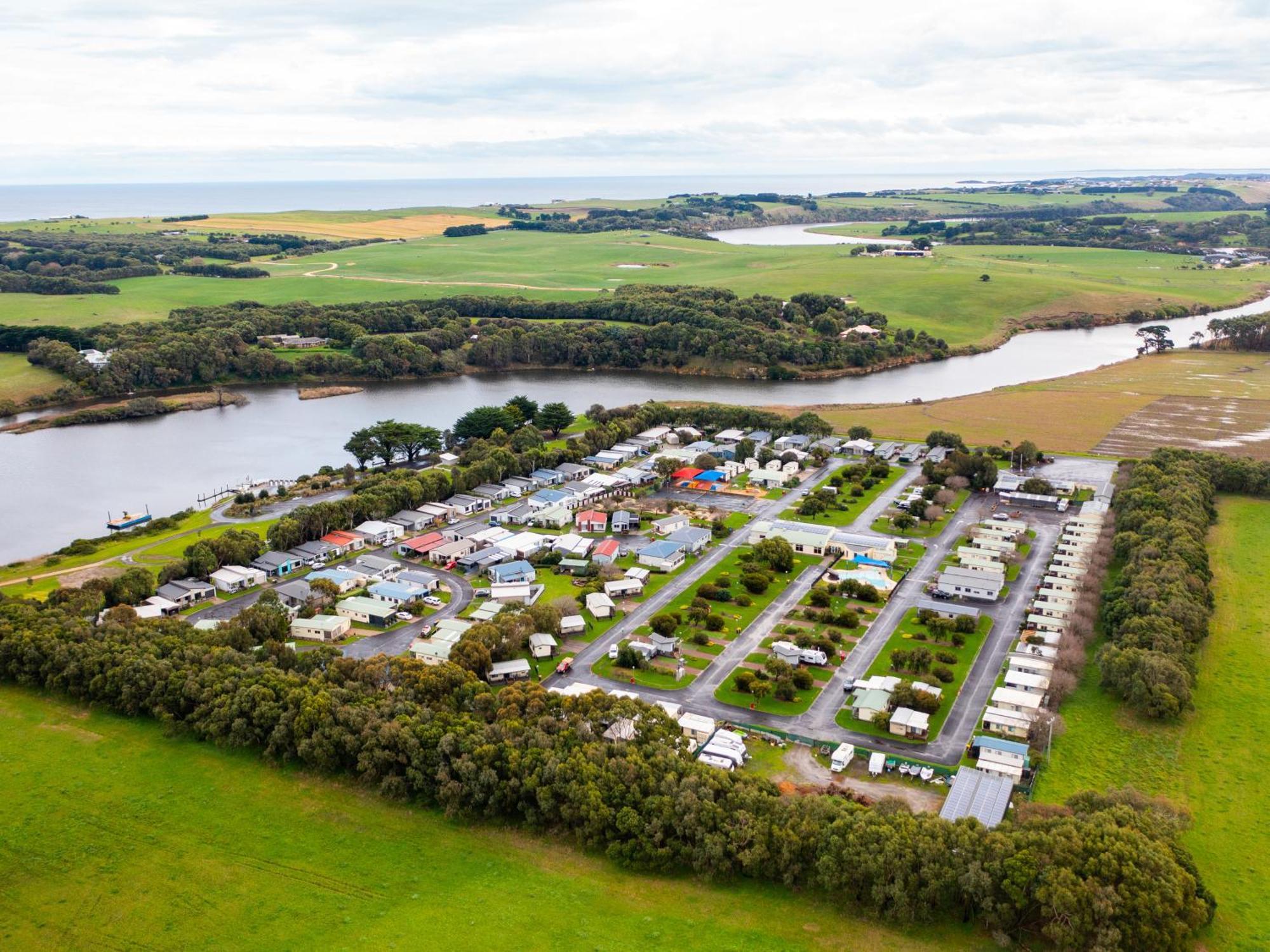 Nrma Warrnambool Riverside Holiday Park Екстер'єр фото