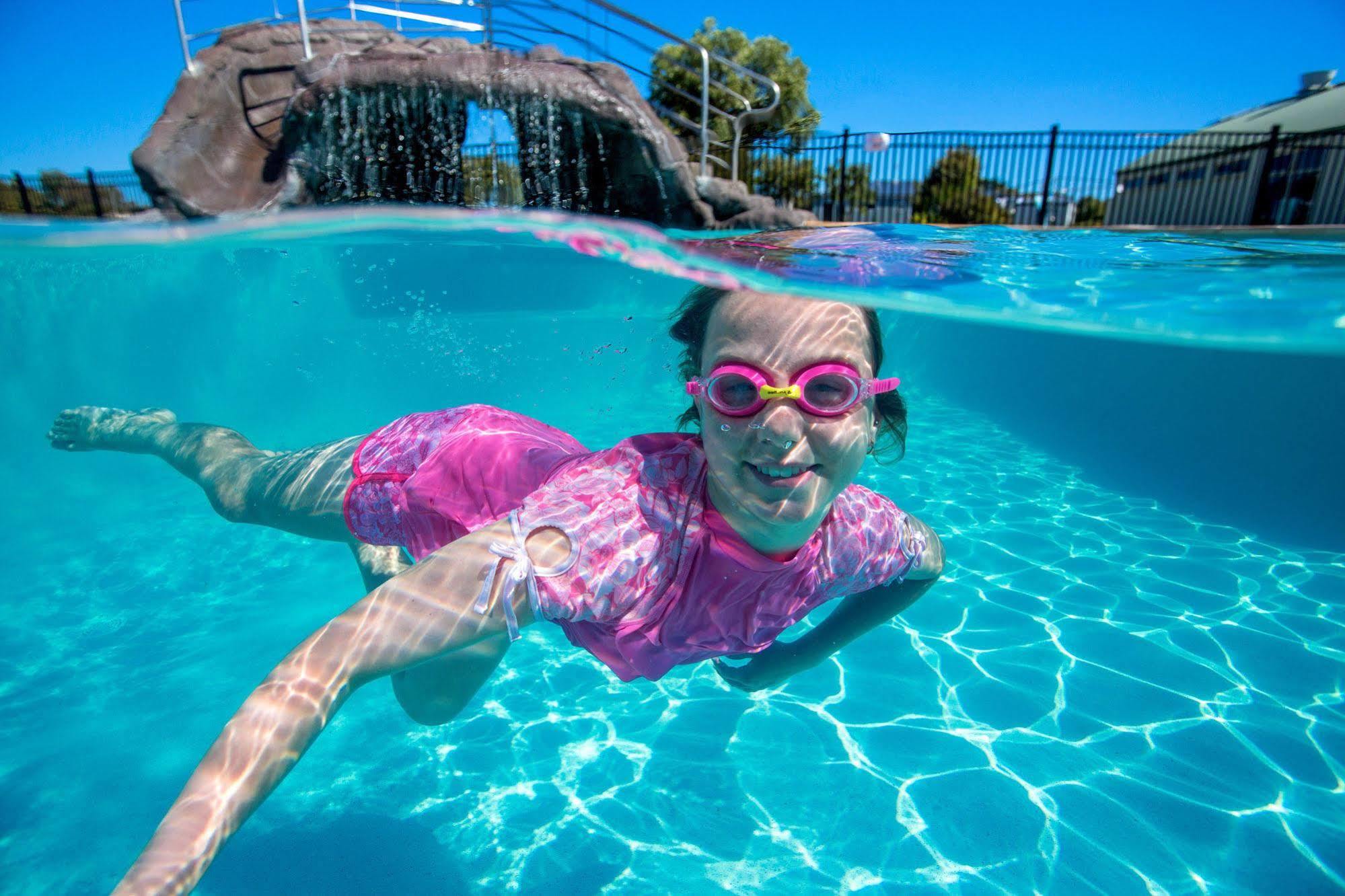 Nrma Warrnambool Riverside Holiday Park Екстер'єр фото