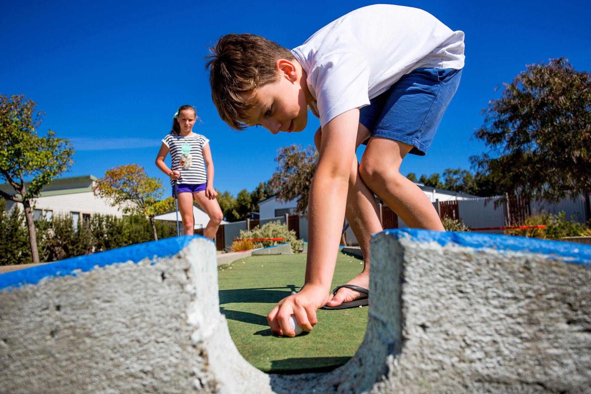 Nrma Warrnambool Riverside Holiday Park Екстер'єр фото