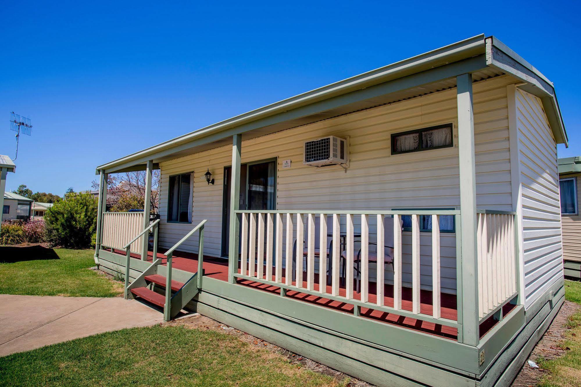 Nrma Warrnambool Riverside Holiday Park Екстер'єр фото
